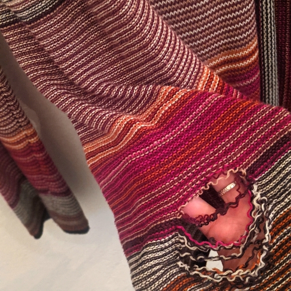 Billabong sweater - Picture 2 of 6